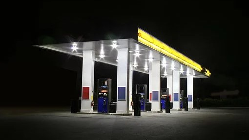 Crnogorski građani toče skoro najskuplje gorivo u regionu